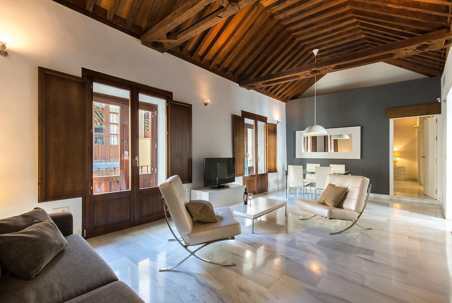 Tuguest Elvira Suites — Photos 2